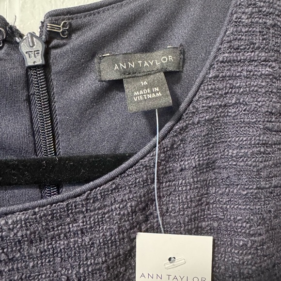NWT Ann Taylor Size 16 navy dress - Picture 2 of 3